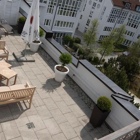 Holiday Inn Munich Unterhaching By Ihg Bagian luar foto
