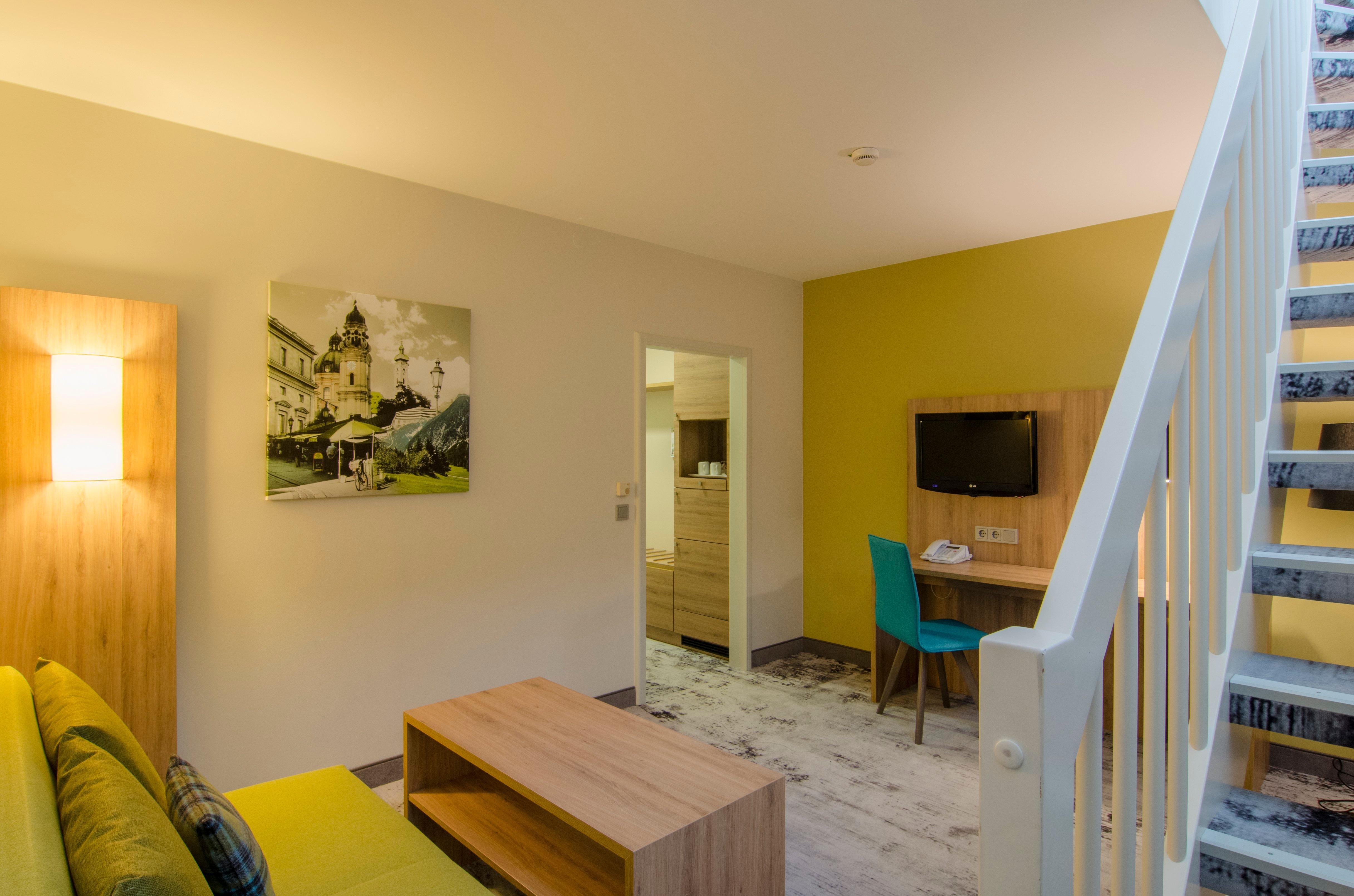 Holiday Inn Munich Unterhaching By Ihg Bagian luar foto