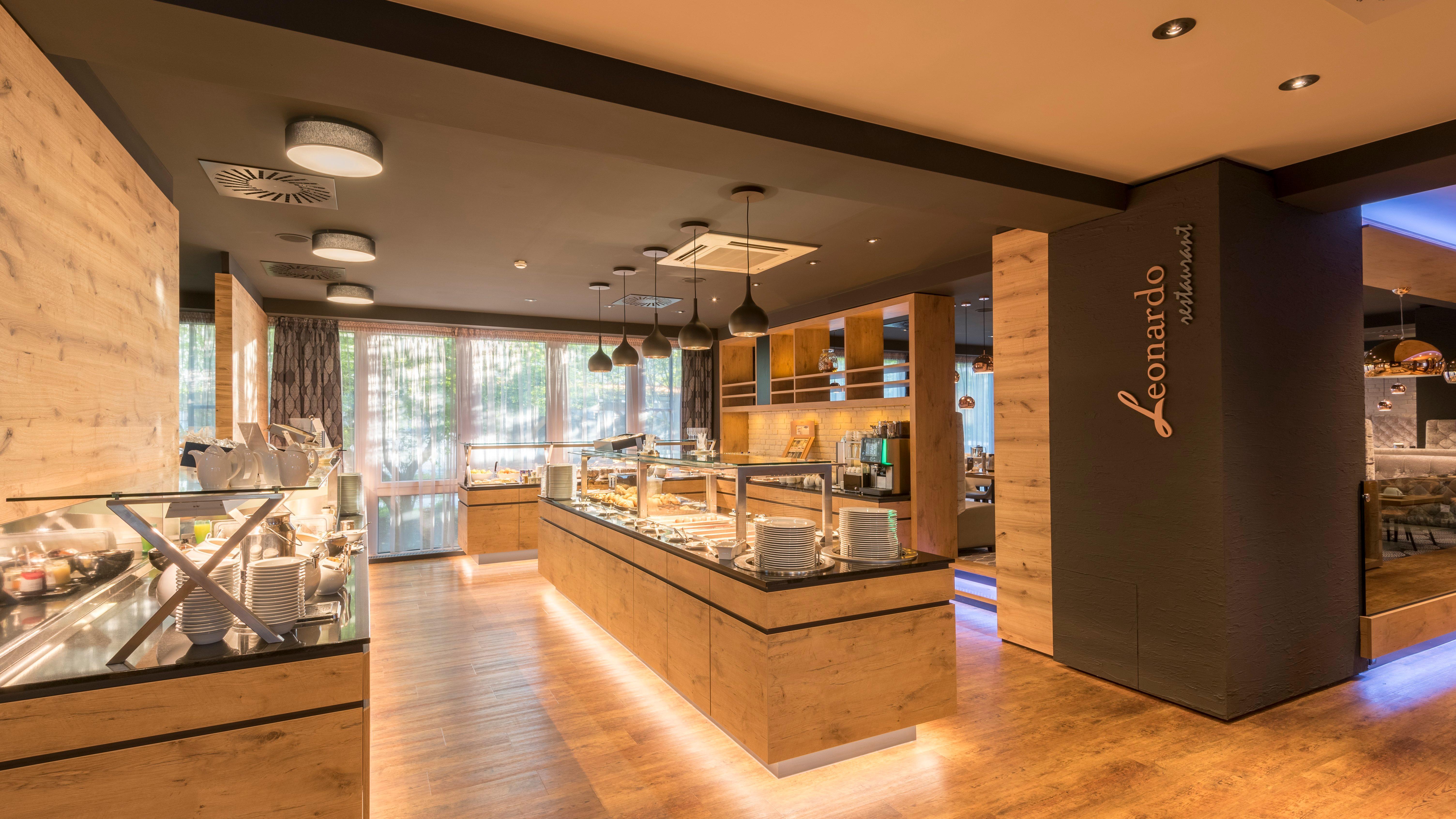Holiday Inn Munich Unterhaching By Ihg Bagian luar foto