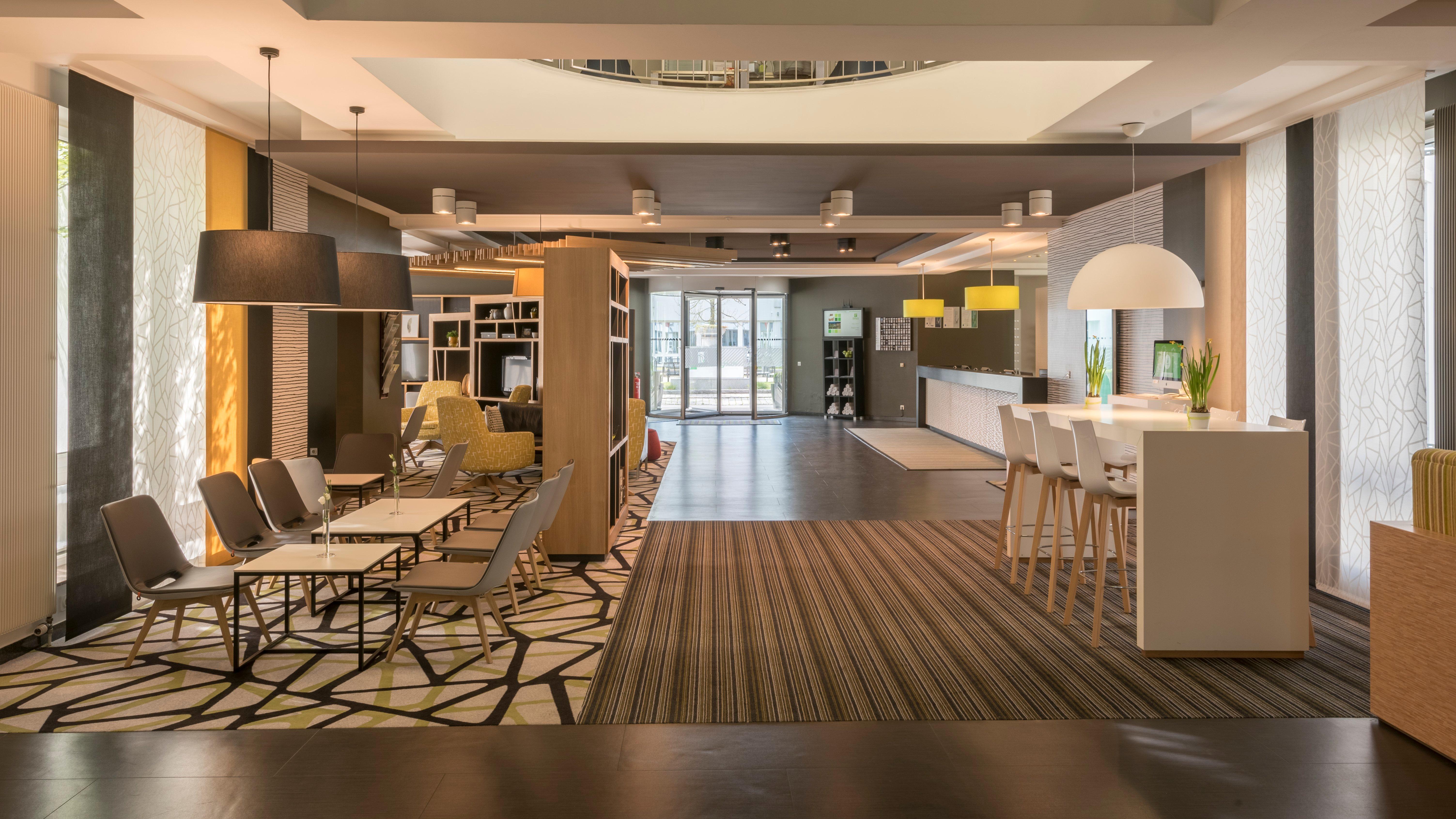 Holiday Inn Munich Unterhaching By Ihg Bagian luar foto