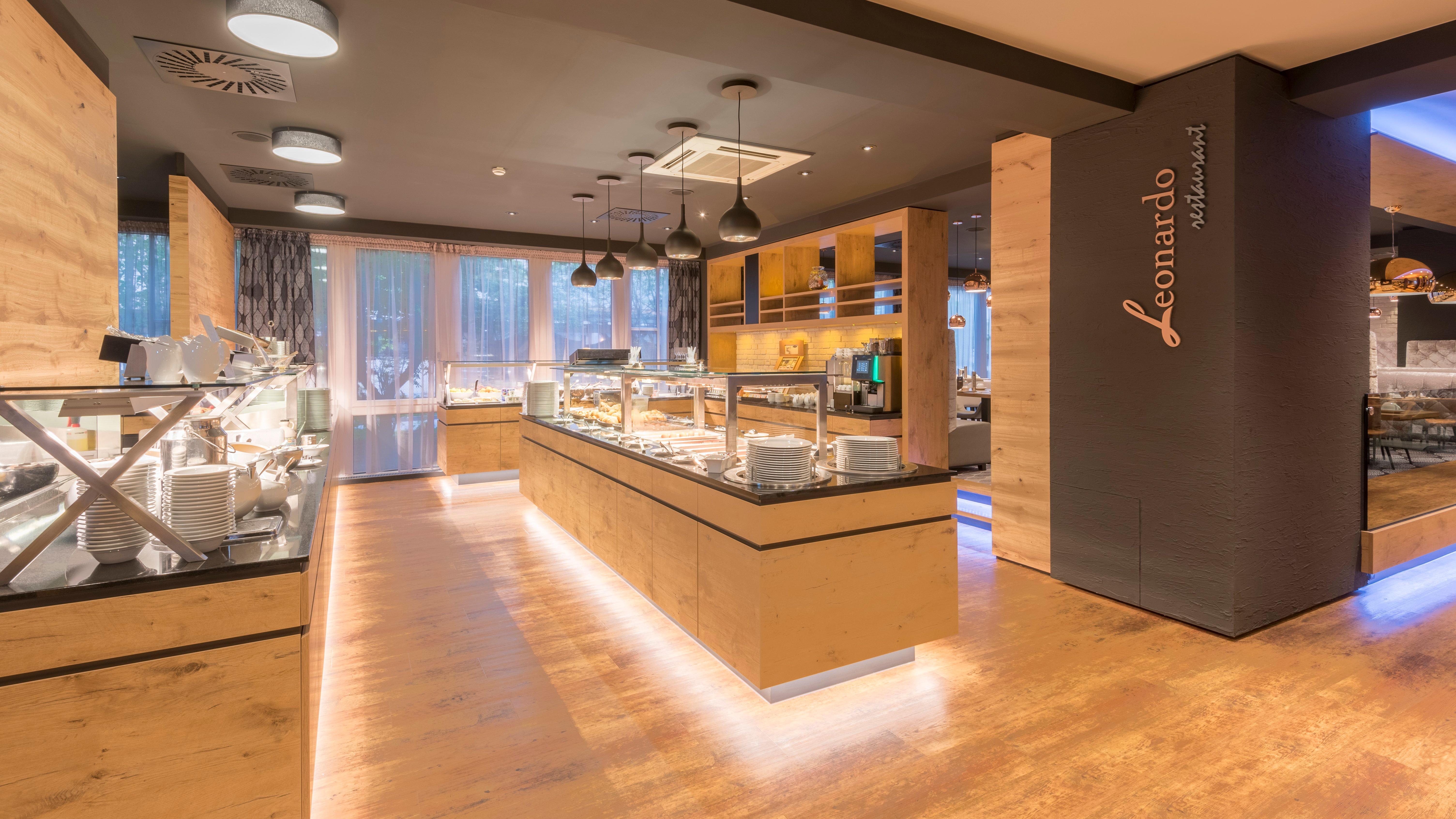 Holiday Inn Munich Unterhaching By Ihg Bagian luar foto