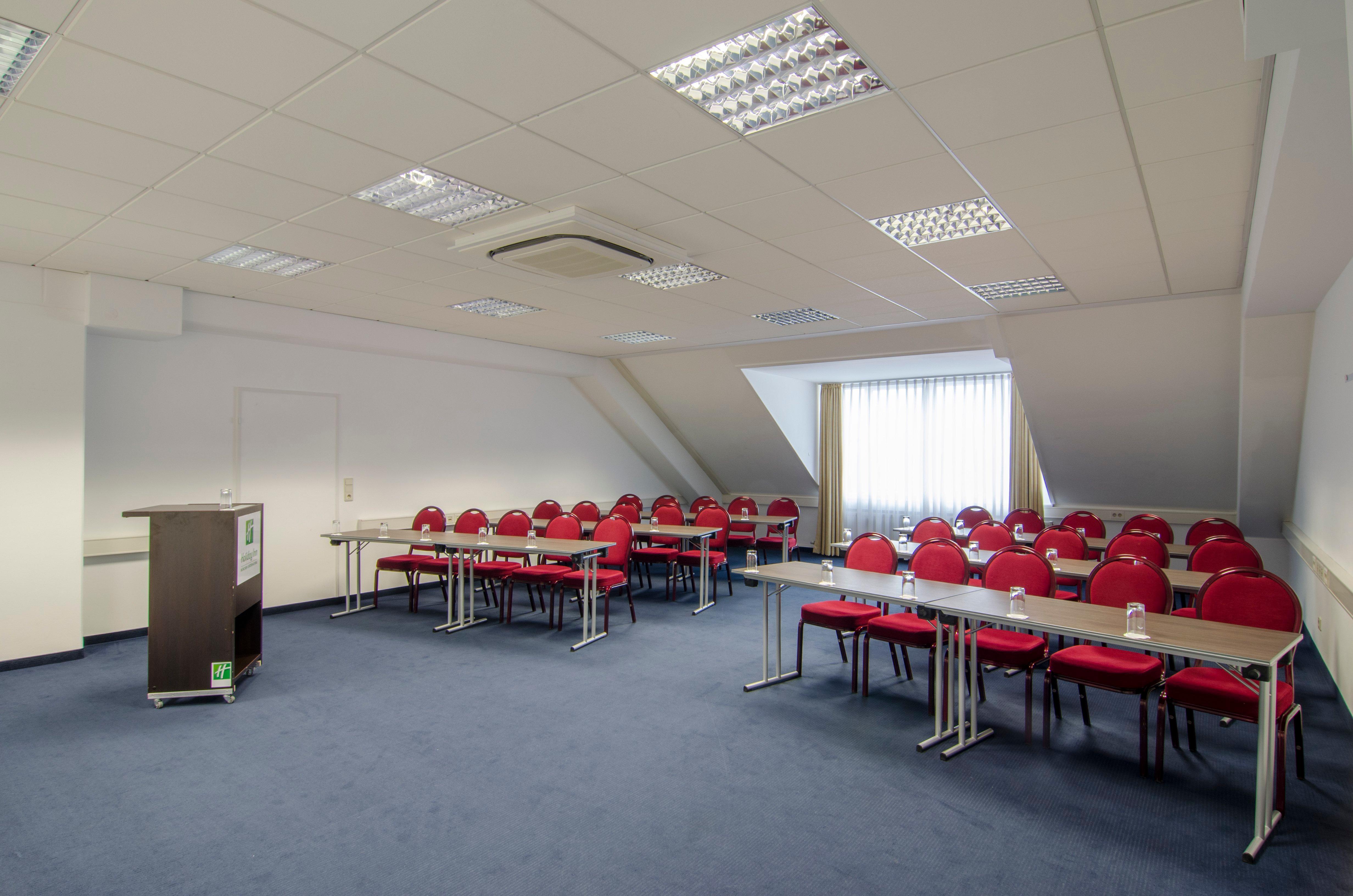 Holiday Inn Munich Unterhaching By Ihg Bagian luar foto