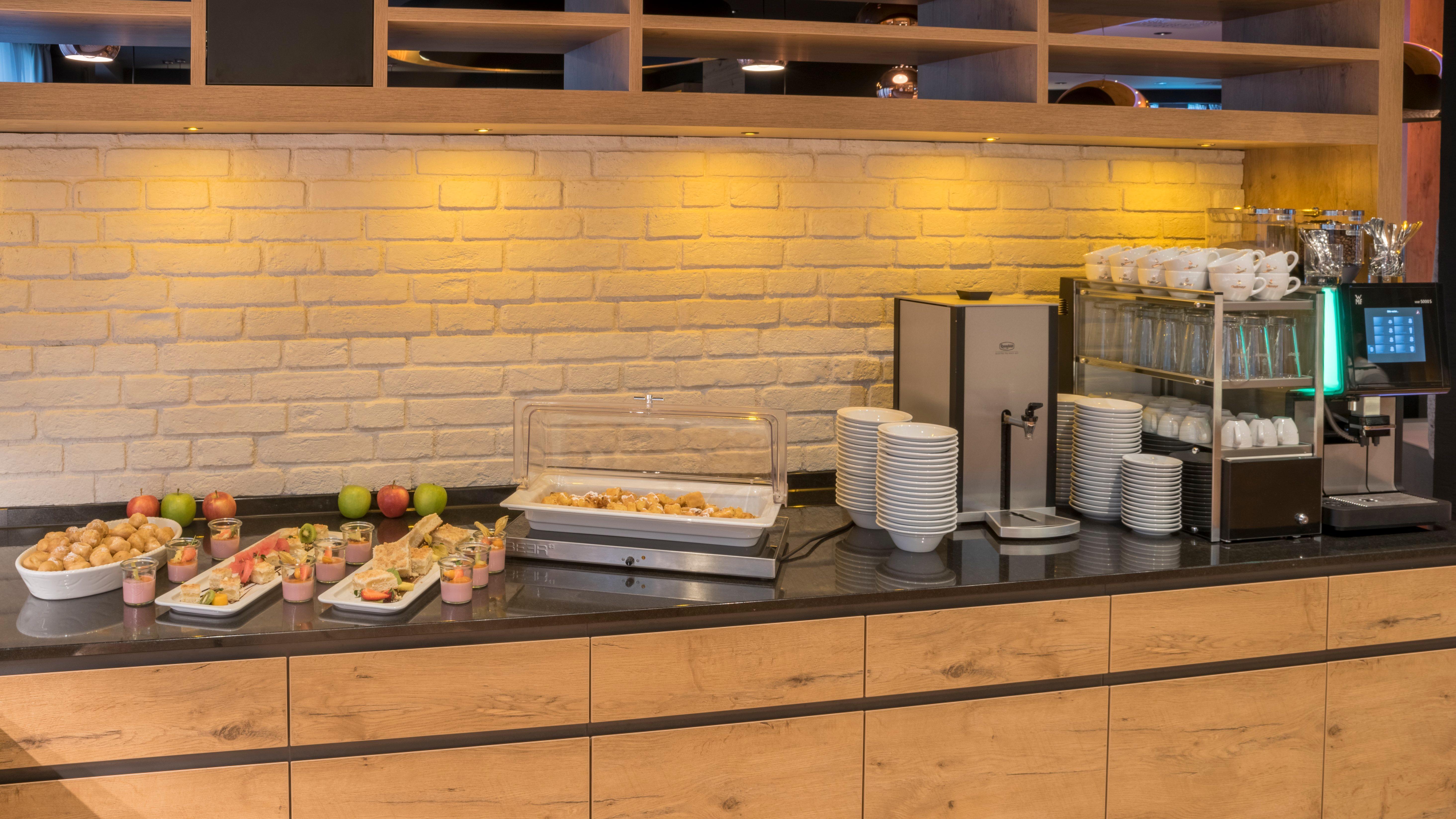 Holiday Inn Munich Unterhaching By Ihg Bagian luar foto