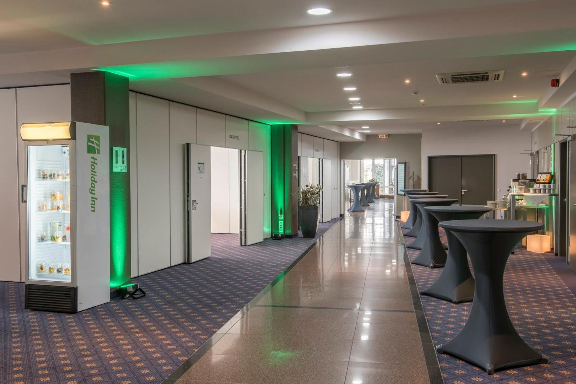 Holiday Inn Munich Unterhaching By Ihg Bagian luar foto